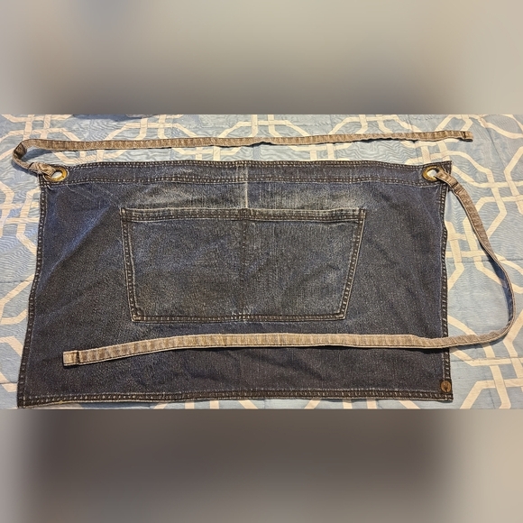 CHEF WORKS APRON (DENIM) - Picture 1 of 4